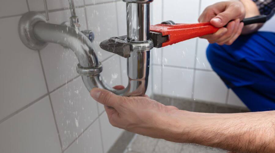 Expert burst pipe repair services in Davisburg, MI
